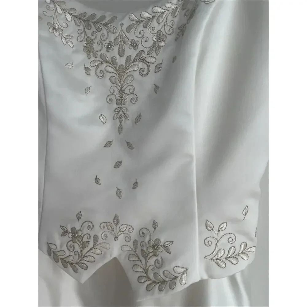 Scott McClintock Petite Wedding Dress Embroidered Rhinestones Ivory Satin Size 4 - Picture 6 of 16